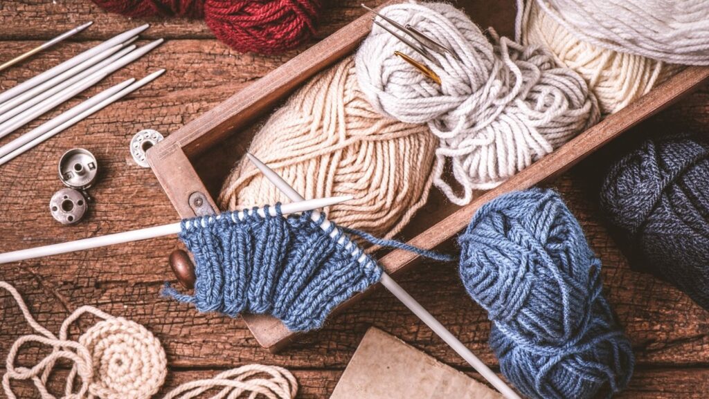 is knitting easier than crochet